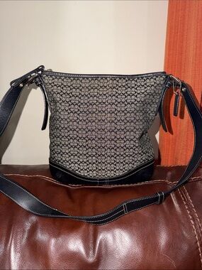‼️Vintage Coach Signature Leather Crossbody Bag